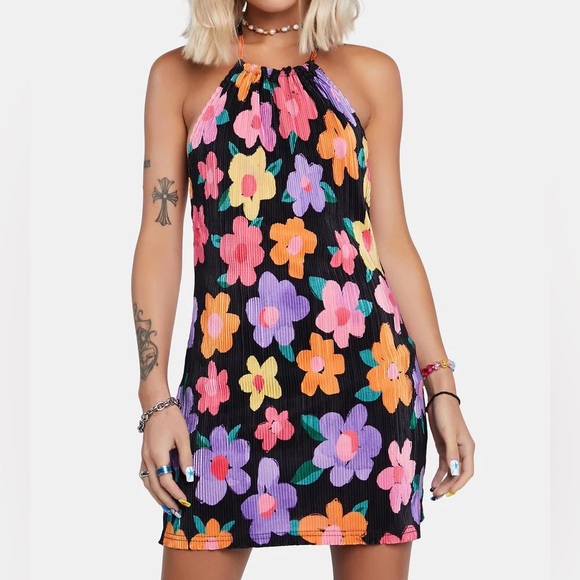 Peppermayo Dresses & Skirts - Peppermayo Love From Europe Halter Dress in Noir Bloom - Size 4